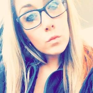 Meet your Posher, Leah